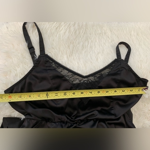 Torrid Dress with pockets Black Satin Lace Mini Skater size 00/Medium/10 - Picture 11 of 12